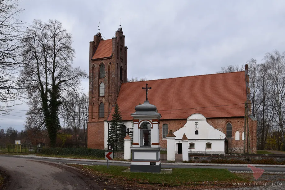 Kościół pw. św. Marcina i kapliczka w Tolkowcu